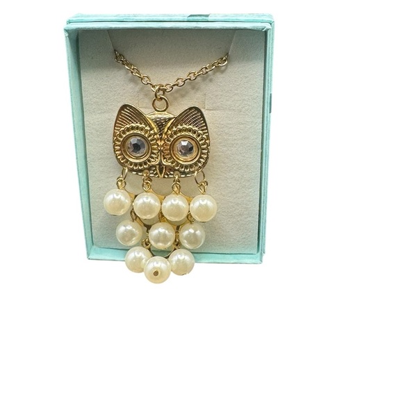 Jewelry - EUC Elegant Gold Owl Pendant Necklace